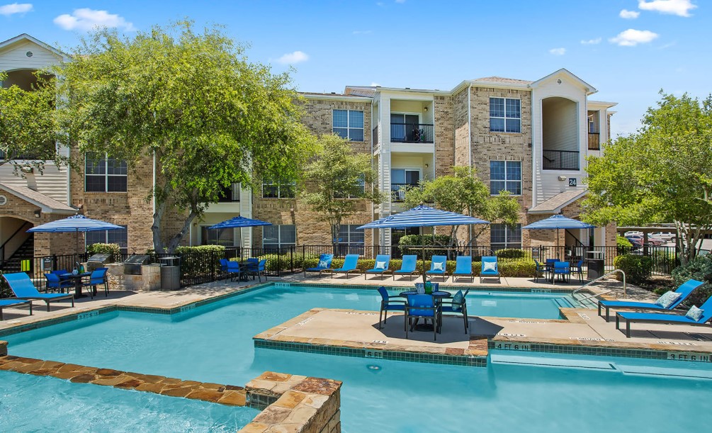 Best-Houses-in-San-Antonio-with-a-Pool.