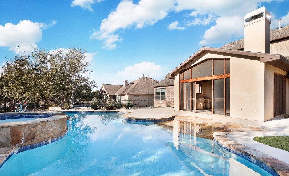Key-Features-of-Houses-in-Texas-with-Pool-San-Antonio