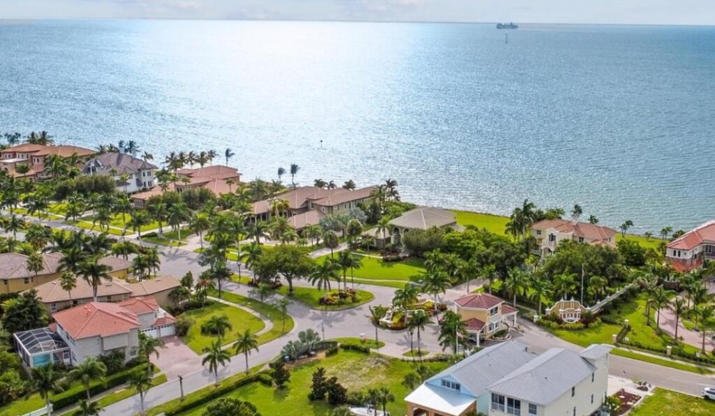 Types-of-Beach-Homes-for-Sale-in-Florida