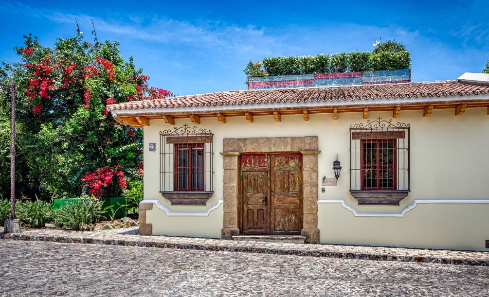 Types-of-Houses-for-Sale-in-Antigua-Guatemala