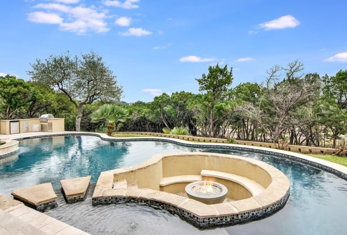 What-Makes-a-Texas-Retreat-House-Luxurious